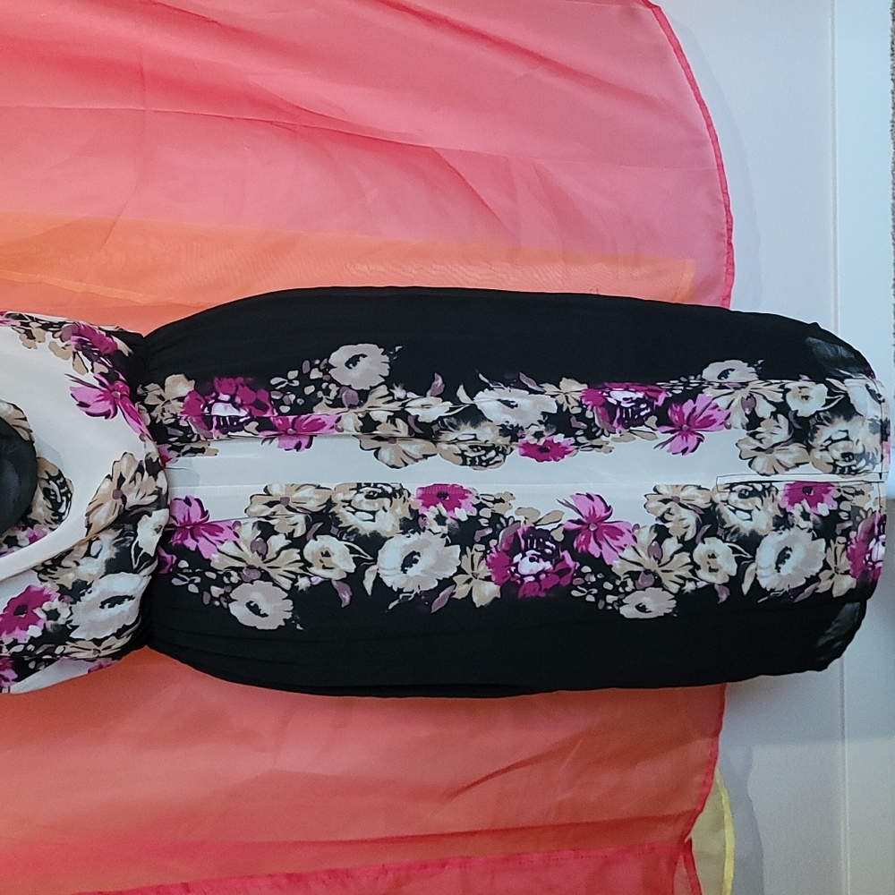 DRESS - Picture 5 of 6